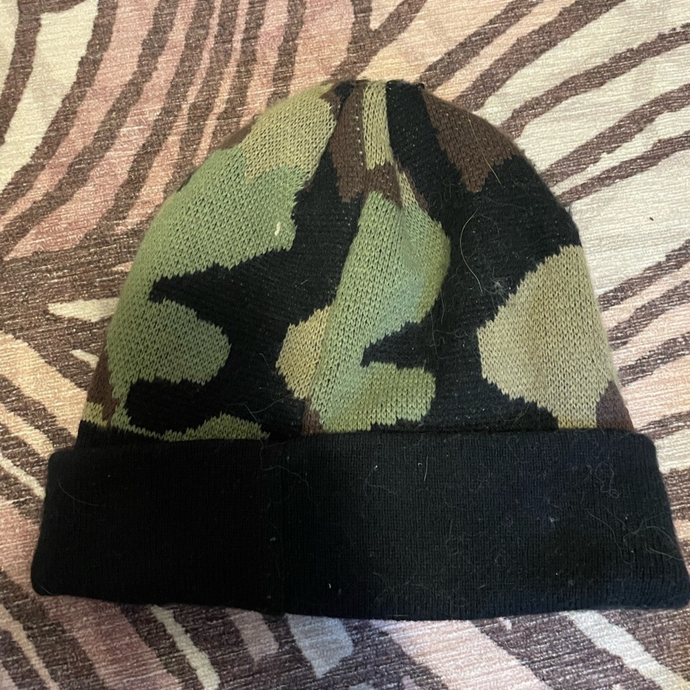 🎉2/$10 Camouflage Knit Beanie
